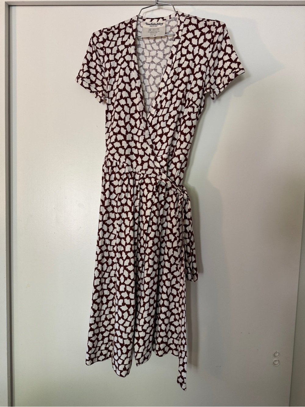 Vintage 70s Diane Von Furstenberg Brown/ White Geo Print Midi Wrap Dress DVF 6